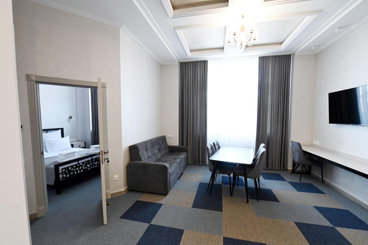Prime Hotel 久姆里 外观 照片