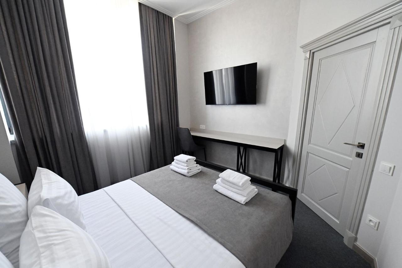 Prime Hotel 久姆里 外观 照片