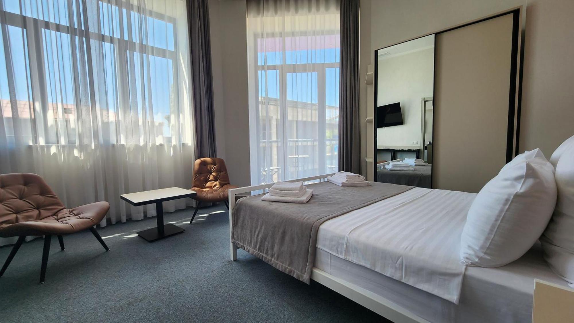 Prime Hotel 久姆里 外观 照片