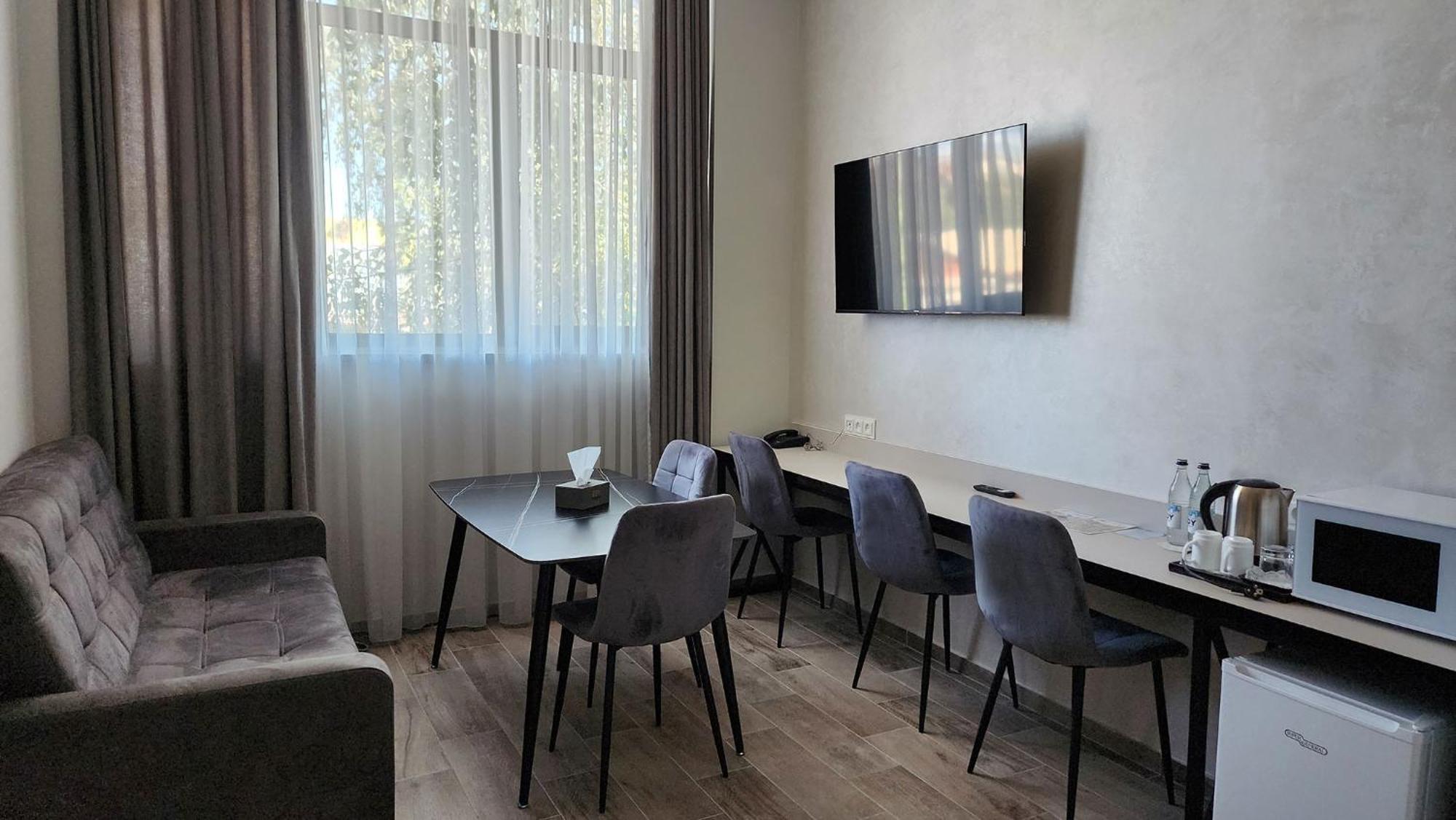 Prime Hotel 久姆里 外观 照片